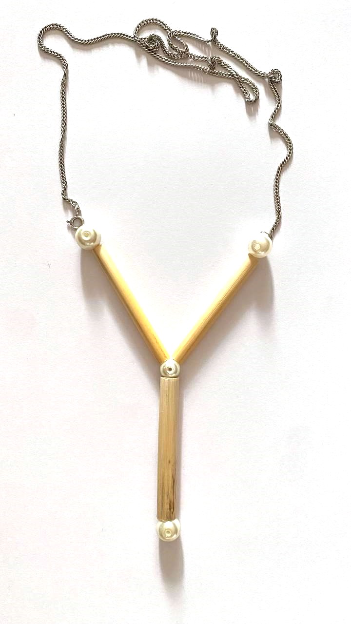 Axis necklace